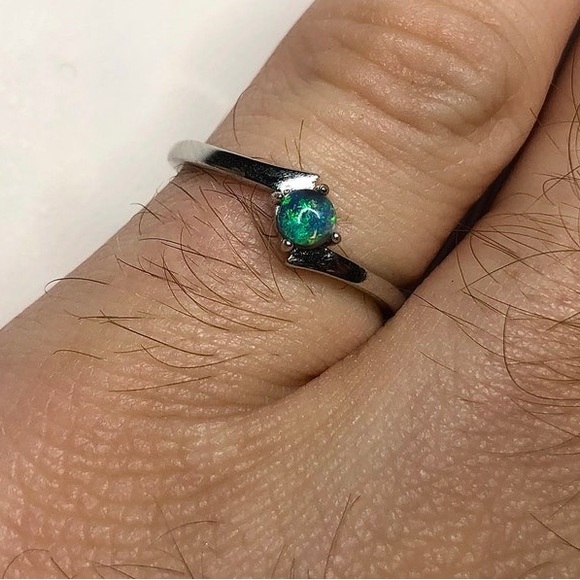 The “you’re my world” Sterling silver black opal ring - Picture 4 of 5